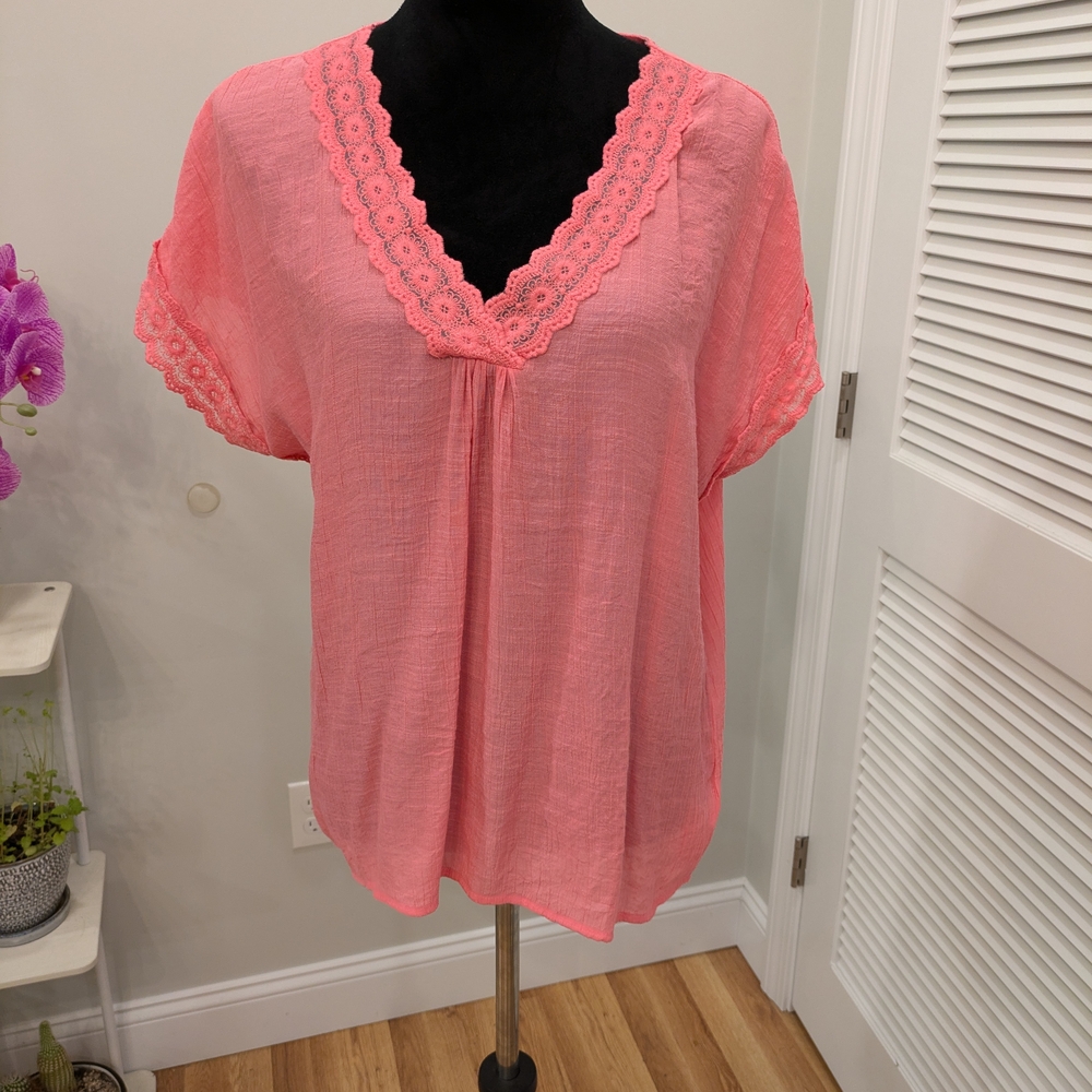 Pink Ruffled Short Sleeve Blouse Size Medium